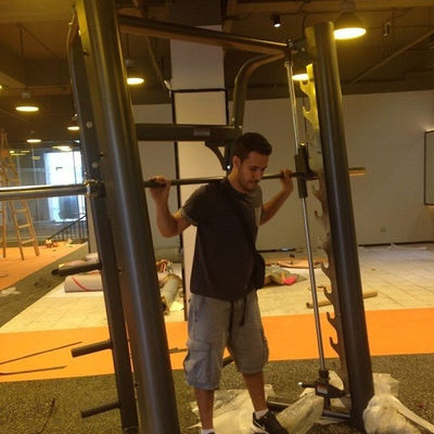 Máquina detalhada da fileira de Fitness Smith Machine Squat Rack Gym do instrutor