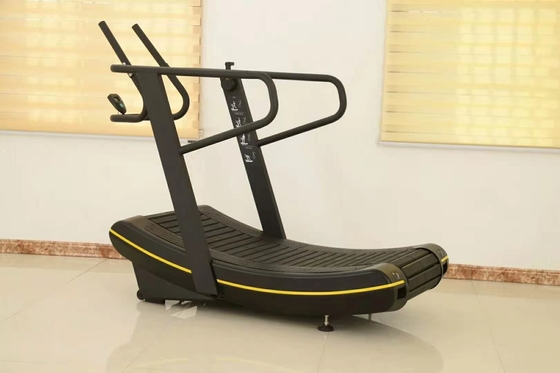 área de corrida curvada comercial 1500*440mm do equipamento do Gym da escada rolante do tubo de 3mm